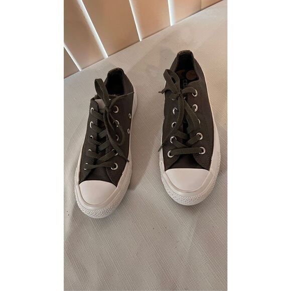 CONVERSE OLIVE GREEN COMOFLOUGE SNEAKERS MENS SIZE 4 WOMENS SIZE 6 - Picture 1 of 9